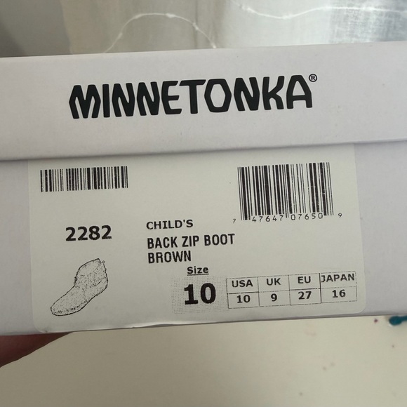 Minnetonka Kids Moccasins with Fringe - Tan - Picture 5 of 6